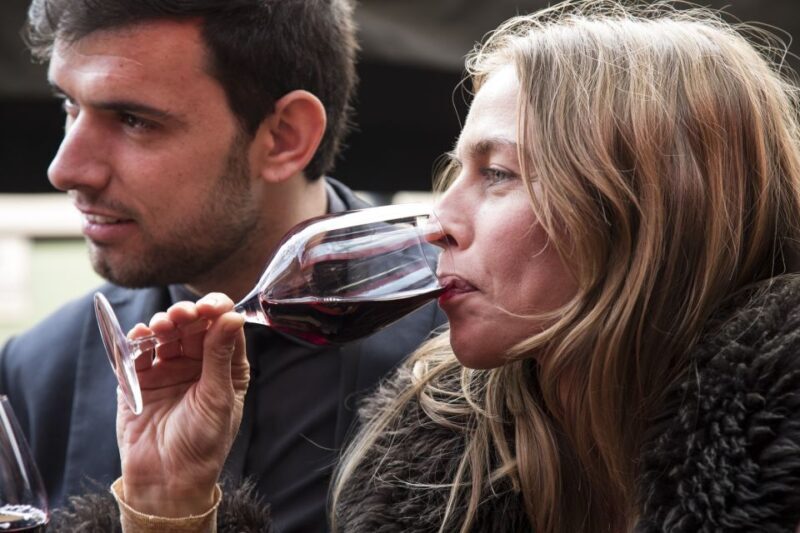 Seville: Wine and Gourmet Tapas Tour - What to Expect from Your Seville Gourmet Experience