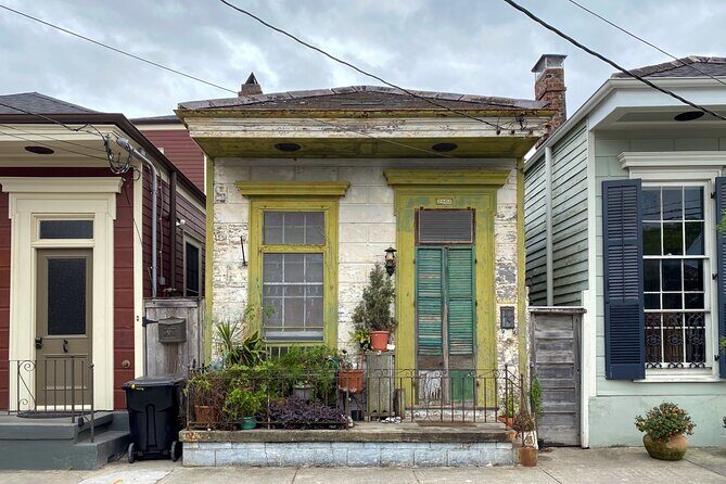 Shadows and Jazz: A Walking Tour of Untold Chronicles of Treme - FAQ