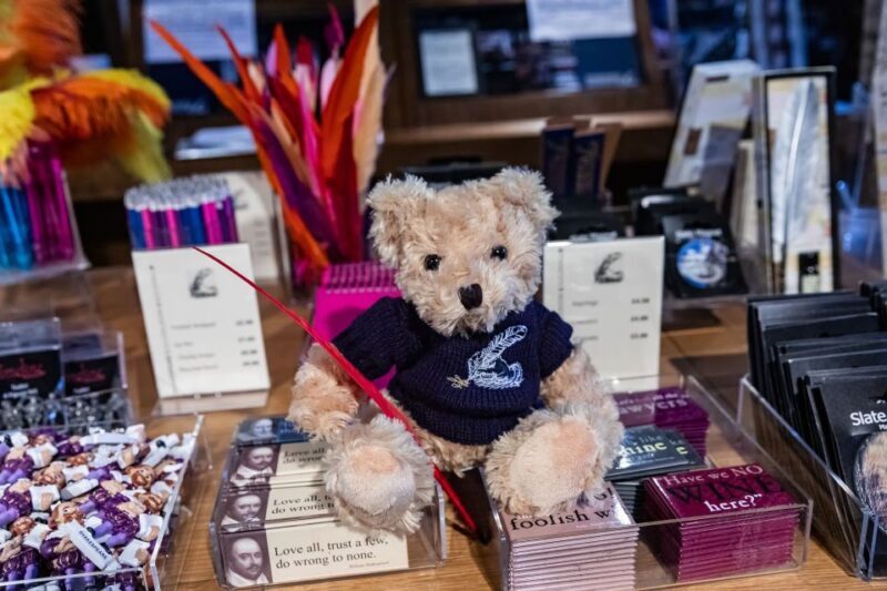 Shakespeare's Schoolroom and Guildhall Entrance Tickets - Who Will Love It