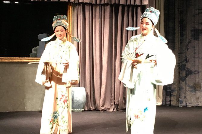 Shanghai at Night with Chinese Opera, Dinner, and Drinks - FAQ