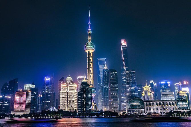 Shanghai Authentic Dinner and Night River Cruise with Rooftop Bar Hopping Option - An In-Depth Look at the Tour Experience