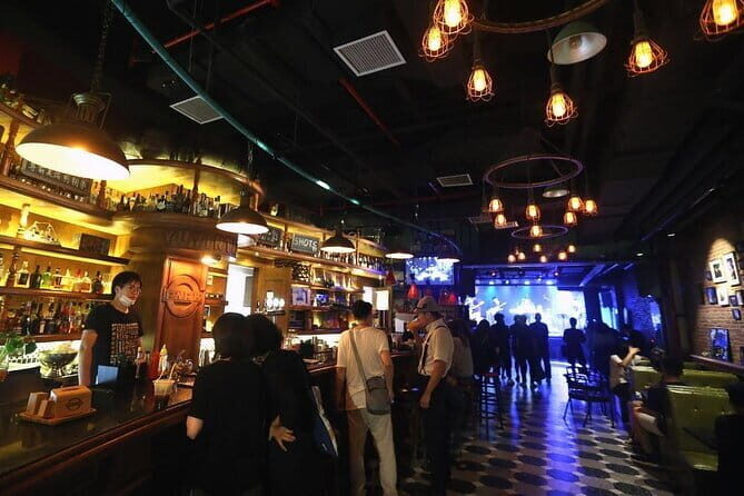 Shanghai bar hopping tour in the former French concession - A Closer Look at the Experience