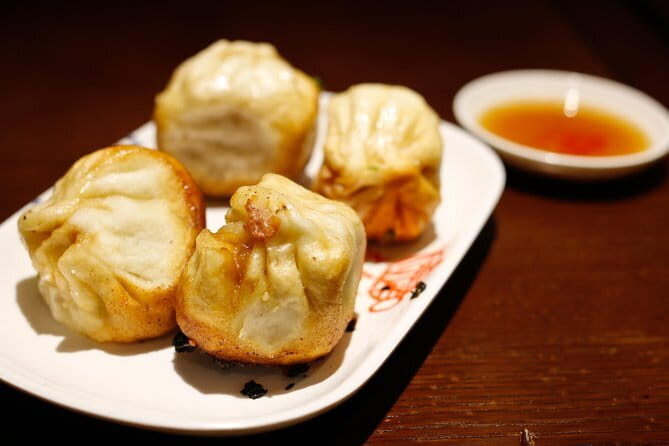 Shanghai by Night with Fine Local Dinner and VIP River Cruise Experiences - Authentic Perspectives from Past Travelers