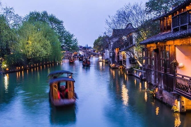 Shanghai by Night with Fine Local Dinner and VIP River Cruise Experiences - The Sum Up