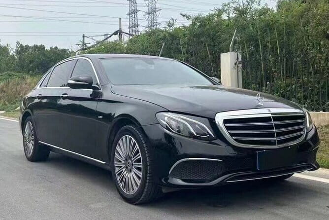 Shanghai Hongqiao Airport private transfer to hotels downtown. - Duration and Timing