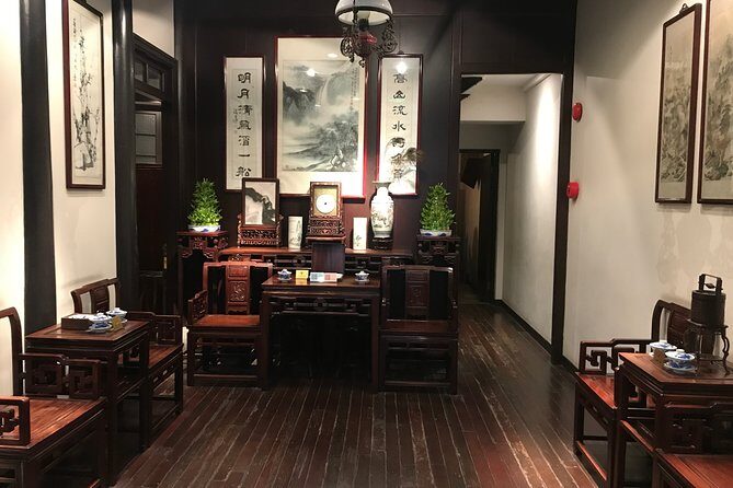 Shanghai Private Cultural Tour of Former French Concession and the Bund - Journey Through Shanghai’s Iconic Spots
