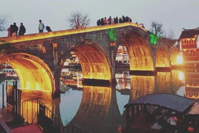 Shanghai Private Day Tour Featuring Qibao Ancient Town and Zhujiajiao Water Town - An In-Depth Look at the Tour Experience