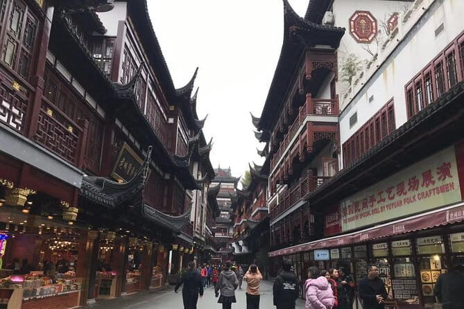 Shanghai Private Half-Day Tour Featuring Local Lifestyle including Yu Garden - Key Points