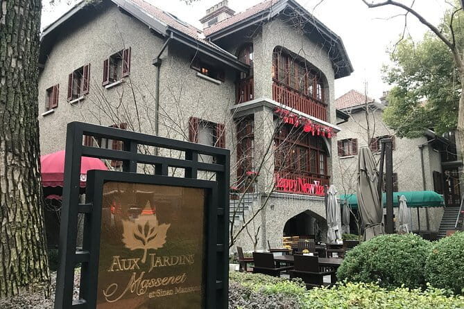 Shanghai Private Layover Tour: Jade Buddha Temple+Sunset in Oriental Pearl Tower - FAQs