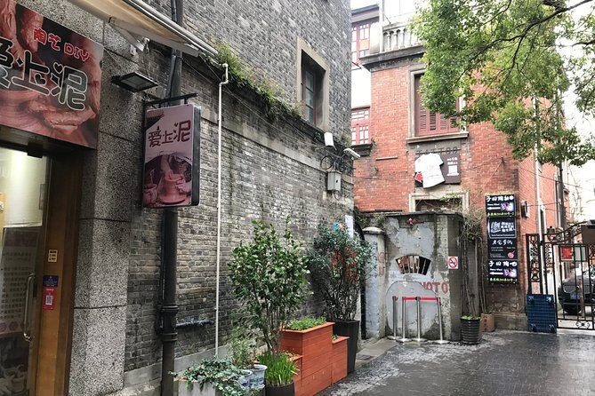 Shanghai Private Tour of Jewish Refugees Museum and Cruise on Huangpu River - Exploring Yuyuan Garden and the Old Town