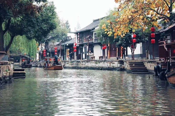 Shanghai Private Tour of Zhujiajiao Water Town and Jade Buddha Temple - Is This Tour Worth It?