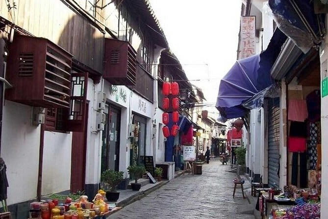 Shanghai Private Tour of Zhujiajiao Water Town and Jade Buddha Temple - FAQs About the Shanghai Private Tour of Zhujiajiao and Jade Buddha Temple