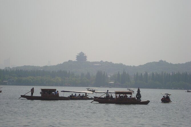 Shanghai to Hangzhou one day bullet train tour with Chinese lunch - FAQ