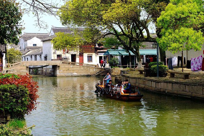 Shanghai to Suzhou and Tongli Water Town Self-Guide Tour Private Round Transfer - A Practical and Authentic Day Out: An In-Depth Tour Review