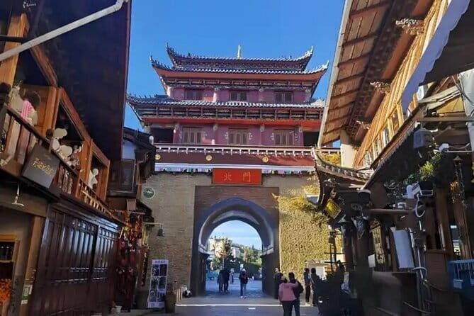 Shangri-La Private Day Tour - Key Points