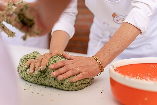Share your Pasta Love: Small group Pasta and Tiramisu class in Brindisi - An In-Depth Look at the Experience