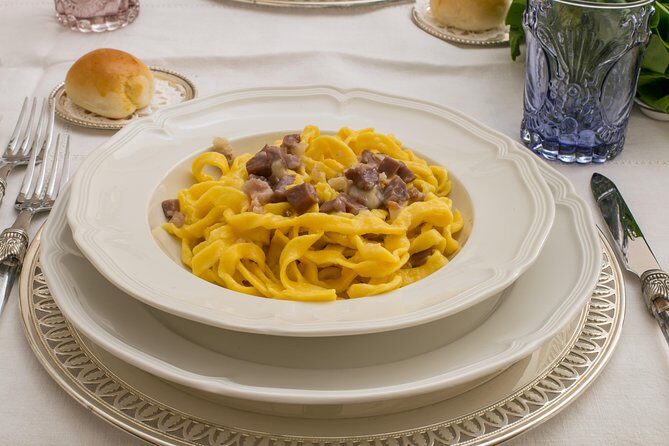 Share your Pasta Love: Small group Pasta and Tiramisu class in Ravenna - A Deep Dive into the Experience