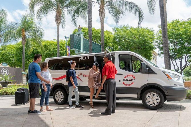 Shared Airport Departure Transfer Anaheim and Orange County to John Wayne Airport - Key Points