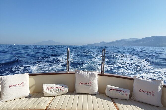 Shared capri tour ,swimming and visit of many caves - Exploring Capri by Boat: An In-Depth Review