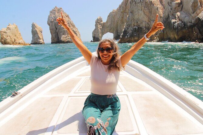 Shared Experience Glass Bottom Boat to the Arch in Cabo San Lucas - Wildlife and Nature Encounters