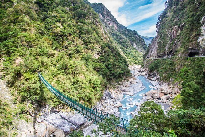 Shared Full Day Tour of Hualien Taroko National Park from Taipei - Practical Details & What to Expect