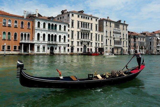 Shared Gondola Ride with Guided Walking Introduction - Authentic Insights from Past Travelers