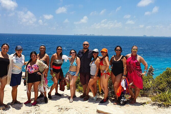 Shared Shuttle from Cancun Airport to Hotel Zone - Why It’s a Good Deal