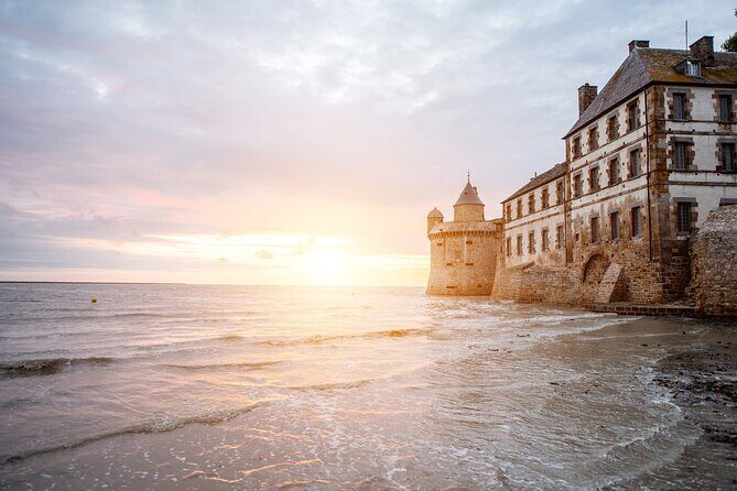 Shared the adventure at Mont Saint-Michel Île Médiévale dException - FAQ