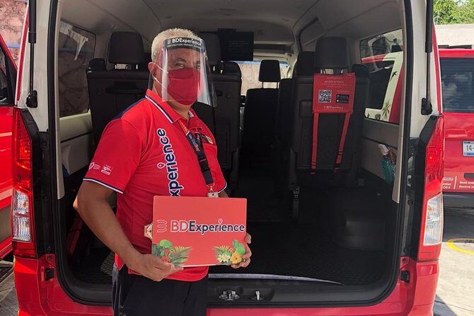 Shared transfer R/T VAN Apto-Muelle Ferry Isla Mujeres-Apto C/ Tickets Ferry - The Sum Up