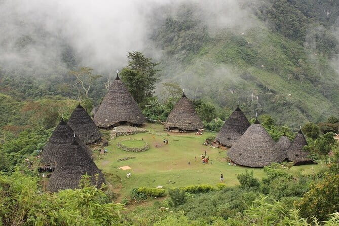 Shared Trip Sailing Komodo 3D2N - Authentic Experiences and Hidden Gems According to Reviews