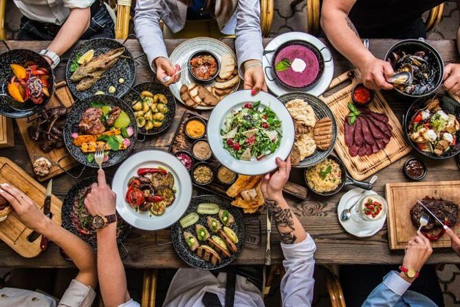Sharing plate food tour in Berlin - Exploring Berlin’s Flavorful Side with the Sharing Plate Food Tour
