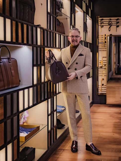 Sheffield: Colour Analysis Party with Colour Fan - What to Expect from the Sheffield Colour Analysis Experience