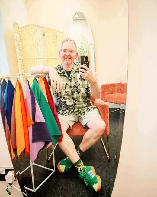 Sheffield: Colour Analysis Party with Colour Fan - Who Is This Tour Best For?