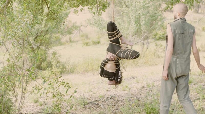 Shibari on the beach! - An Introduction to Shibari in a Natural Setting
