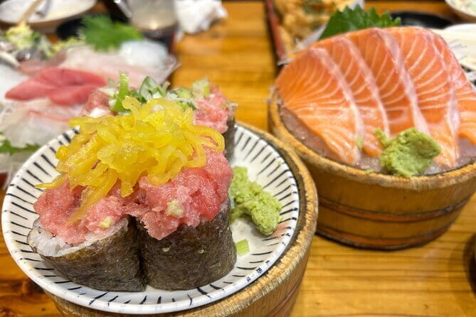 Shinjuku: Food Tour  15 Dishes & 3 Drinks at 4 Eateries - Authentic Experiences and Hidden Gems