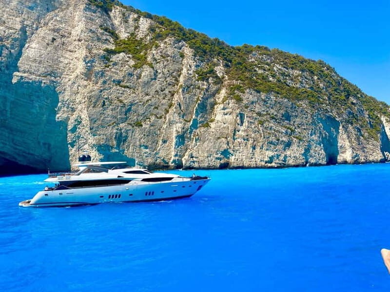 Shipwreck cruise, Blue Caves cruise, Xigia Beach, 3 stops - Key Points