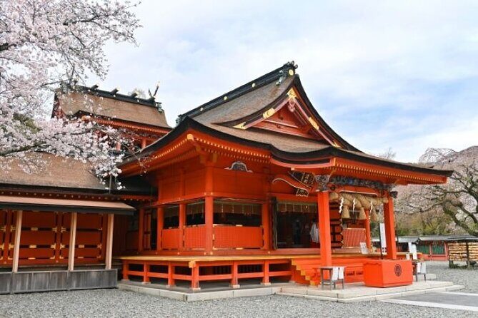Shiraito Falls and Mt Fuji World Heritage Centre /6VG(stops) - Key Points