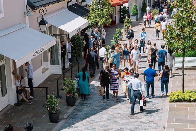 Shopping day at La Vallée Village from Paris - FAQ