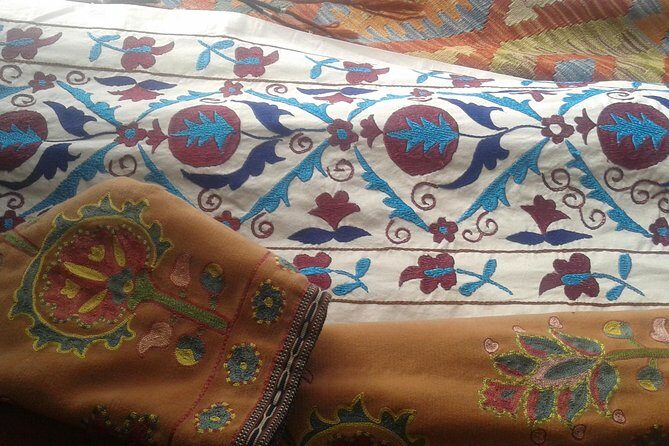 Shopping in Athens Small Group Walking Tour - Key Points