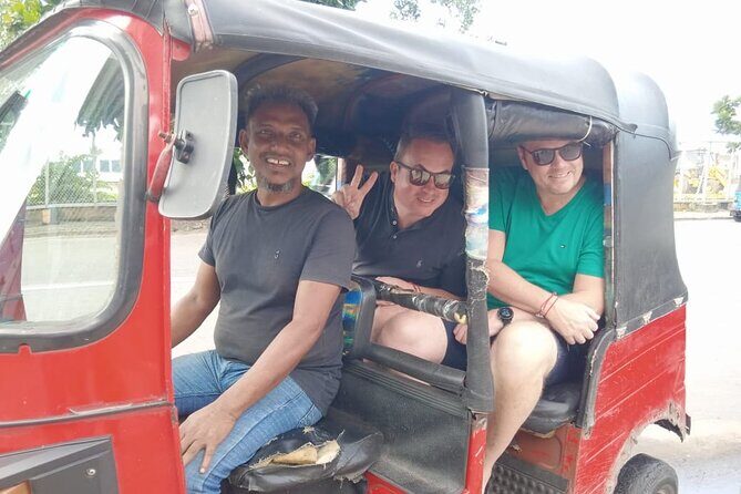 Shopping Tour By Tuk Tuk from Colombo Port Passenger Terminal. - Key Points