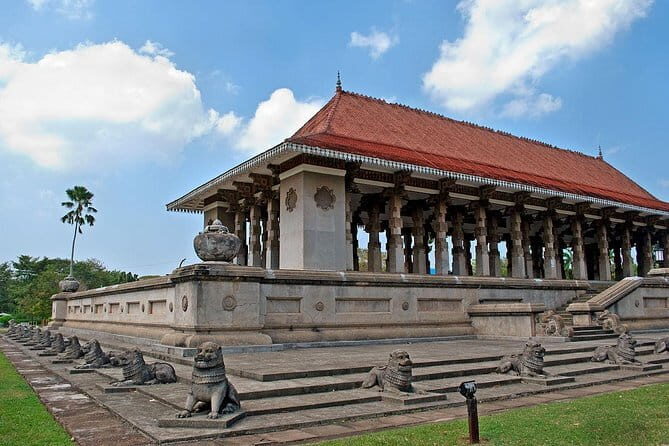 Shore Excursion Colombo Port To Colombo City Tour for 3 to 4 People. - Why This Tour Works for Different Travelers