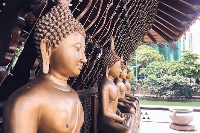 Shore Excursion Colombo Port To Colombo City Tour for 3 to 4 People. - FAQ
