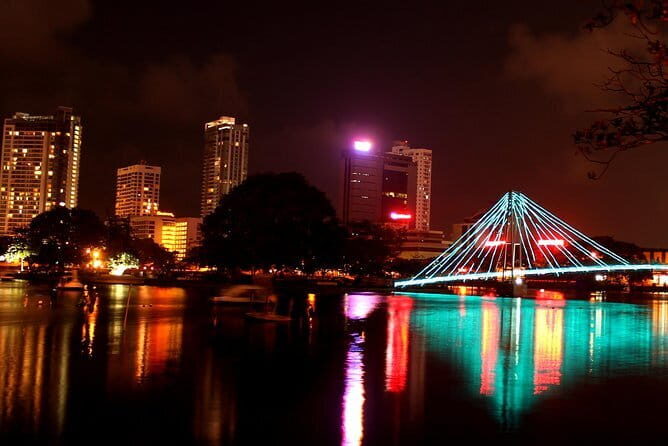 Shore Excursion Colombo Port to Mount Lavinia Beach & Colombo city For 4 - 6 Pax - Drop-off and End of Tour