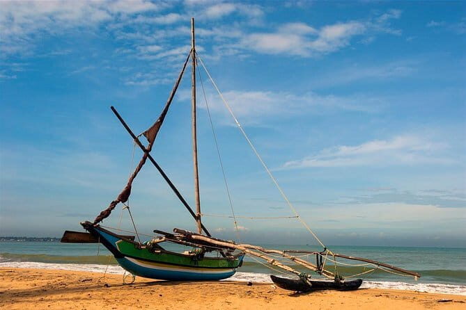 Shore Excursion Colombo Port to Mount Lavinia Beach & Colombo city For 7 -12 Pax - The Value Proposition