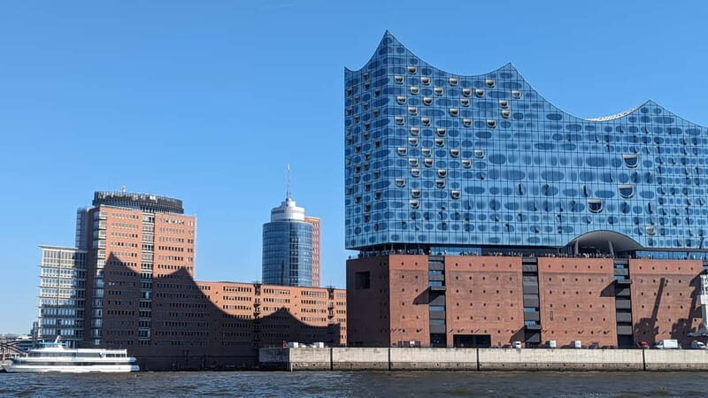 Shore excursion from Kiel to Hamburg. Private Van Tour. - Key Points