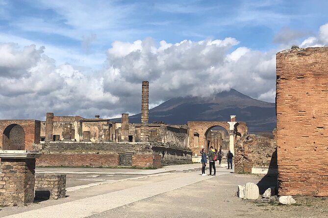 Shore Excursion Pompeii Sorrento & Positano from Naples - FAQ