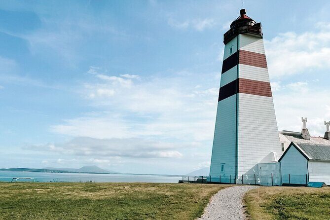 Shore Excursions Ålesund: Highlights Ålesund & Islands - Transportation and Group Size