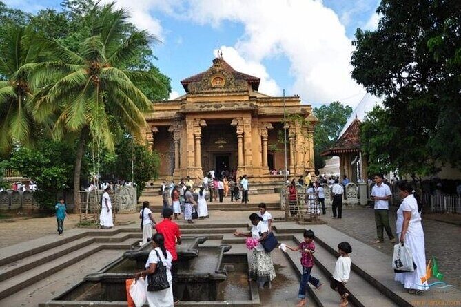 Shore Excursions Colombo Port Passenger Terminal -Kalaniya Temple - The Sum Up