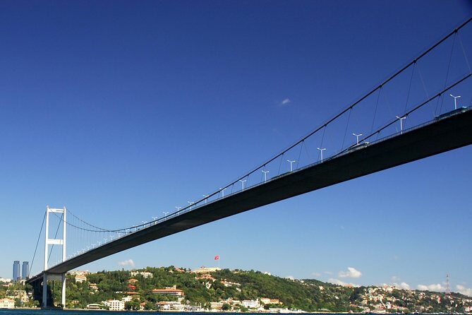 Short Guided Bosphorus and Golden Horn Boat Tour - The Sum Up