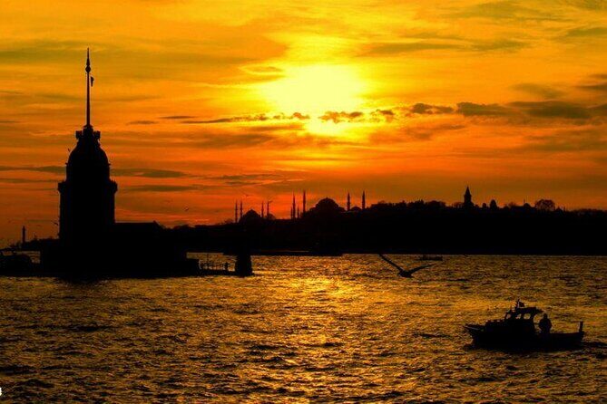 Short Guided Bosphorus Sunset Cruise - An In-Depth Look at the Bosphorus Sunset Cruise Experience